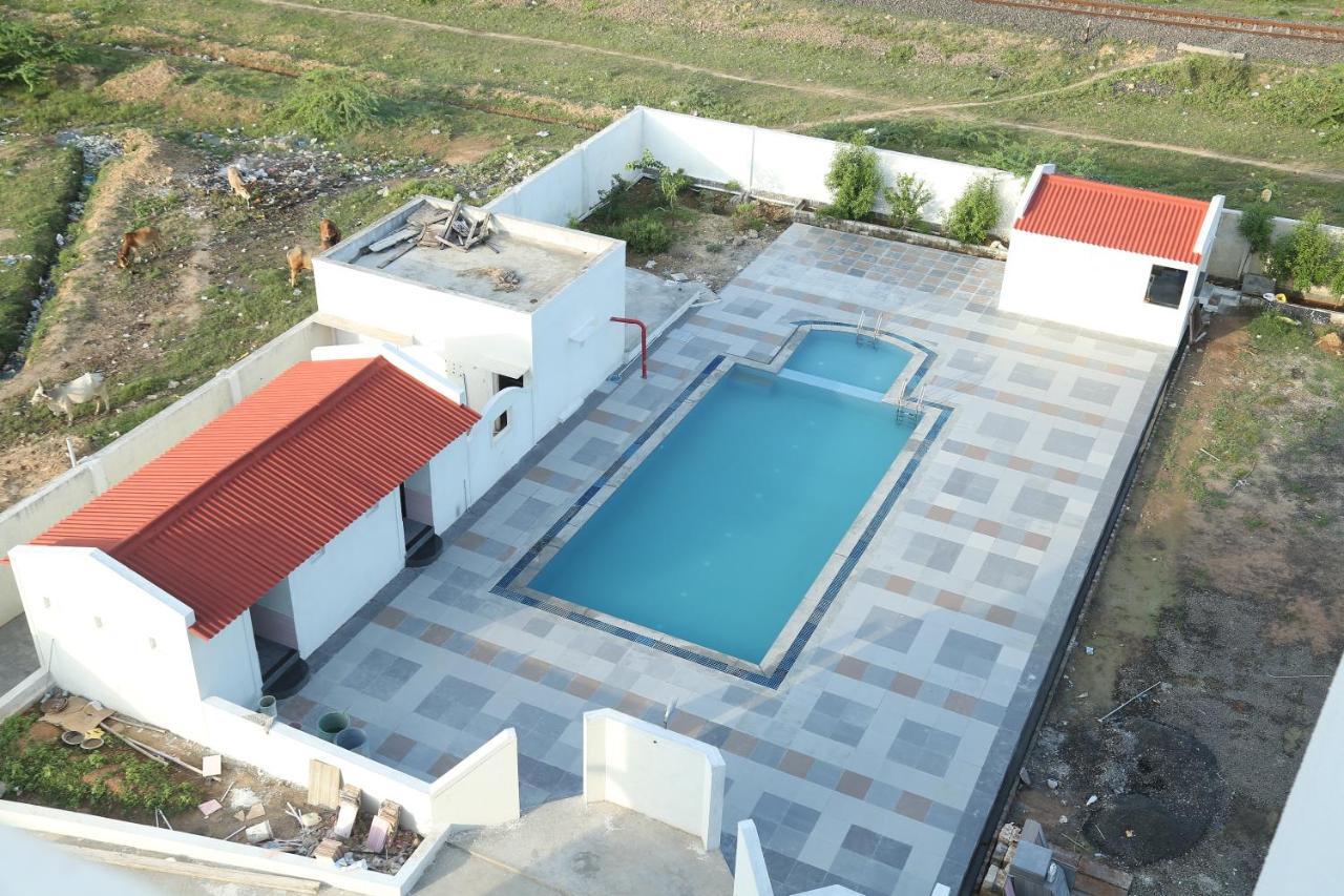 Madhuvan Suites By Blues Dwārka Extérieur photo